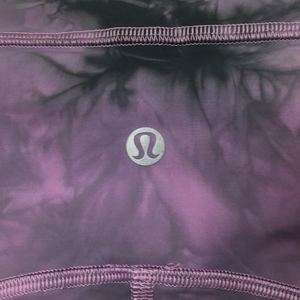 Lululemon Athletica Women’s Black and Purple Tie Dye Pants Size 6 Like-New